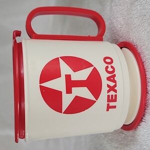 Vintage Texaco Plastic Travel Mug With Lid. Clean No Stains Minimal Wear.